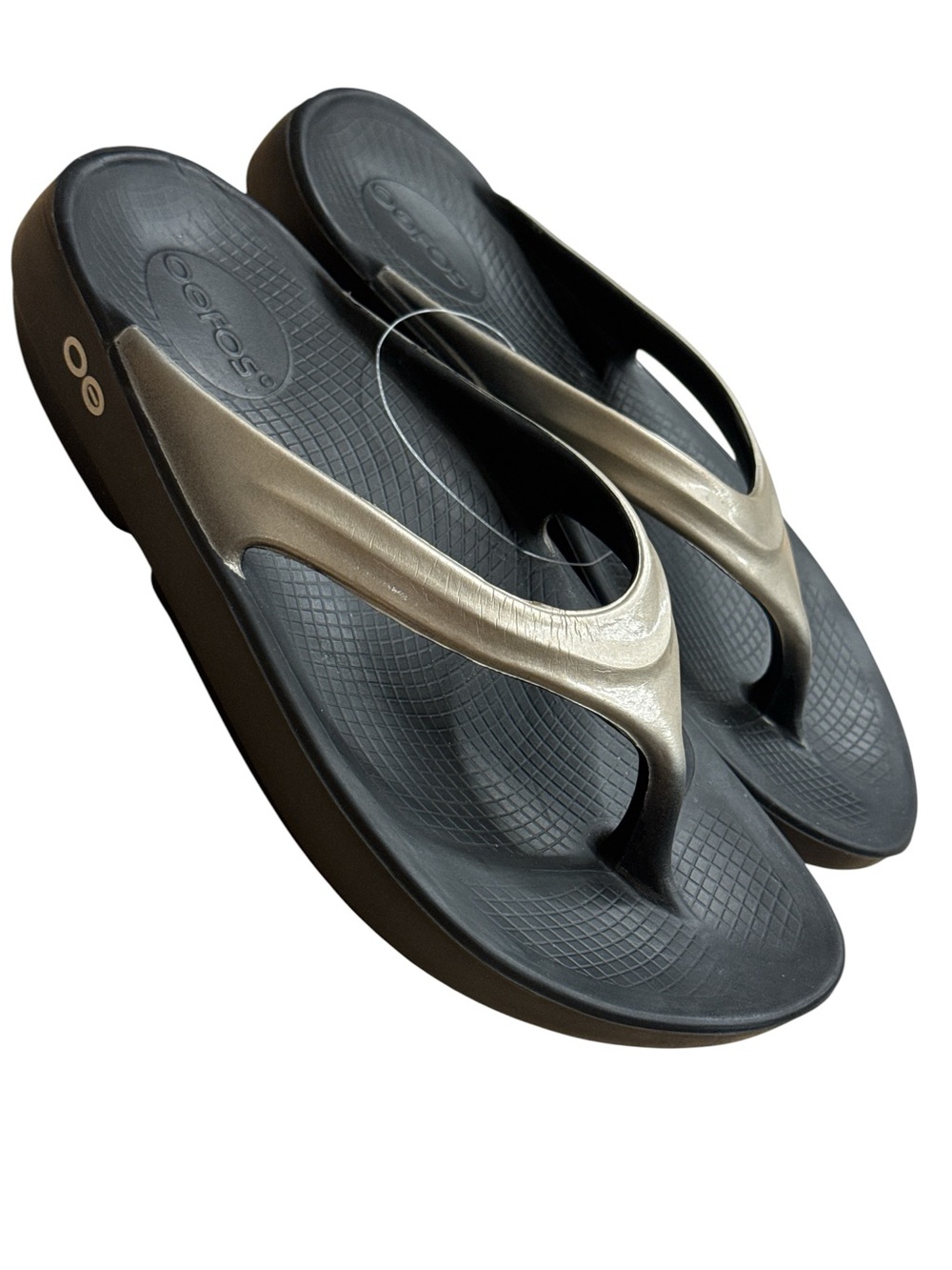 OOFOS OOlala Recovery Sandals in latte mettalic EU 38 Women’s 7